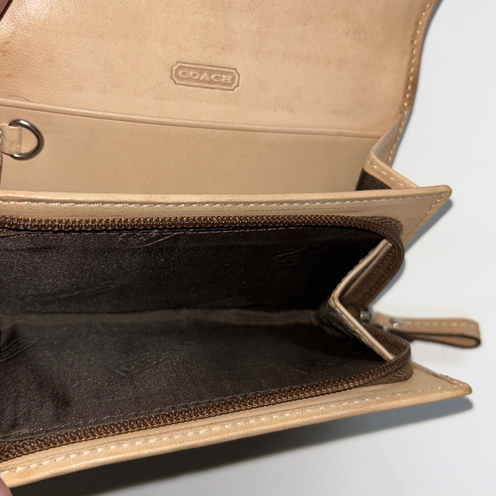 Coach Signature Wallet Tan Coach Wallet Folded Snap Coach Classic Wallet - Picture 14 of 16